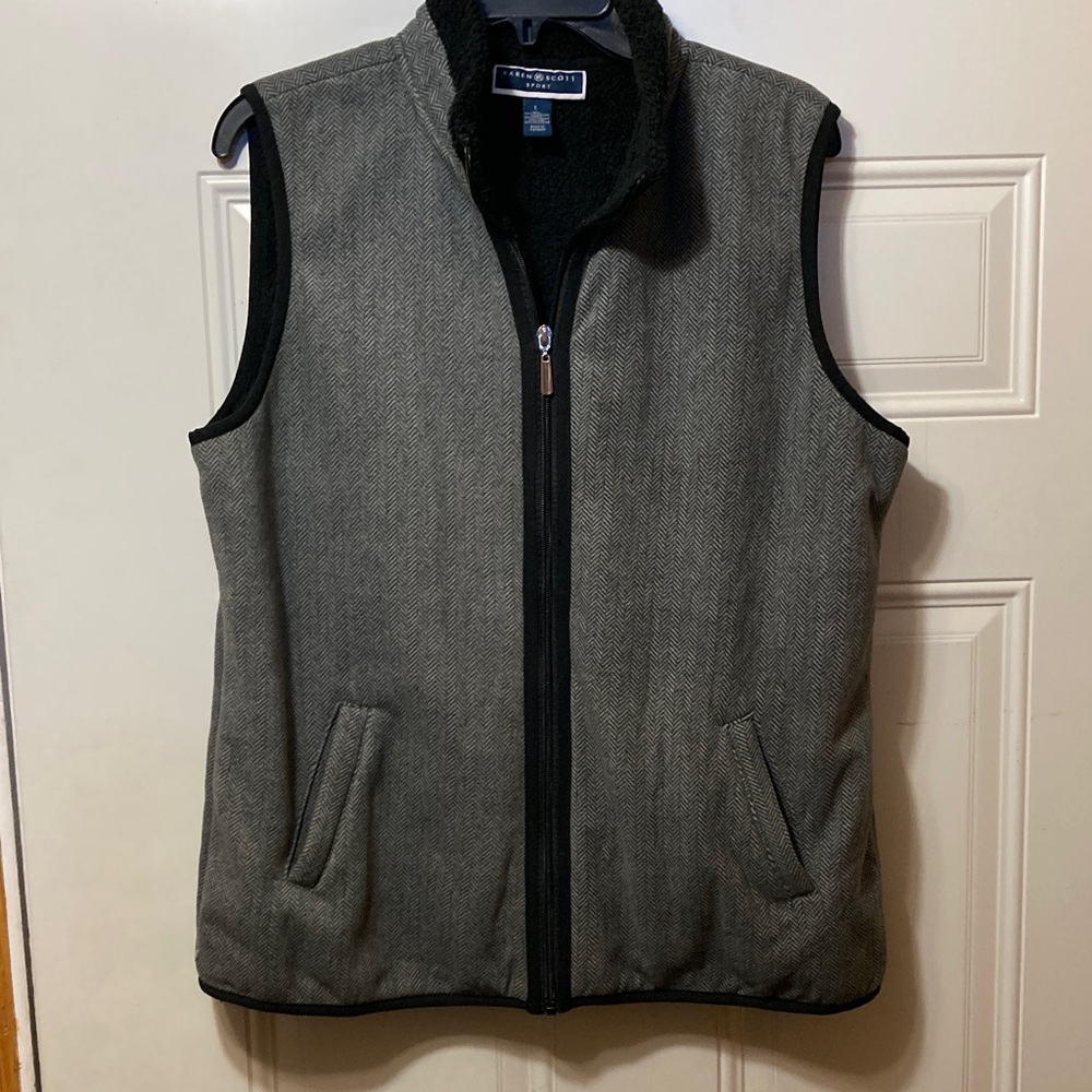 Karen‎ Scott Vest L
